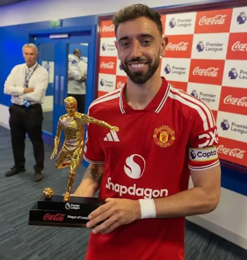 Bruno Fernandes com premio de maior assistente da Premier League 25 26