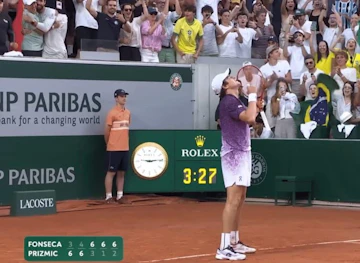 Fonseca consegue virada contra Prizmic no Roland Garros
