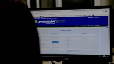 Capa artigo reclamacao